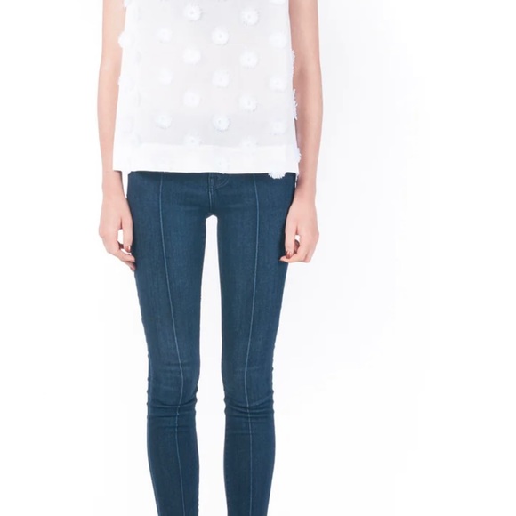 Waverly Grey Women’s Top Size Medium Kat White Sleeveless Cotton Flower Accent - Picture 3 of 14